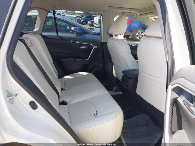 Toyota RAV4 Xle Premium