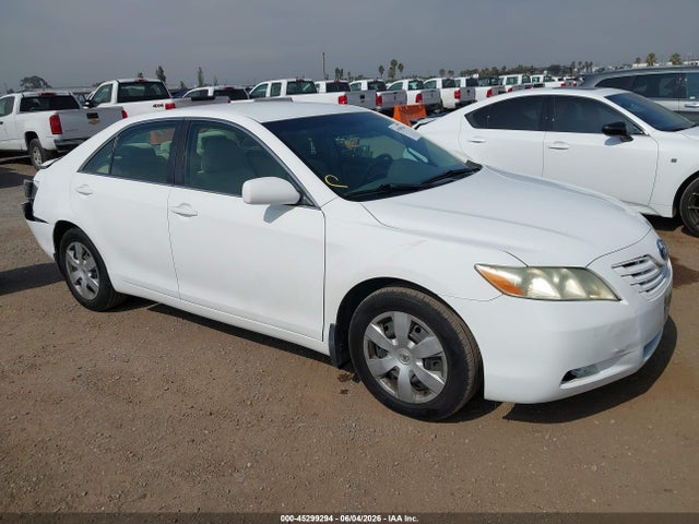 Salvage Toyota Camry Image