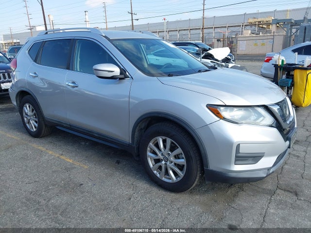 Salvage Nissan Rogue Image