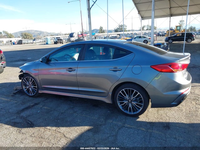 Hyundai ELANTRA Sport