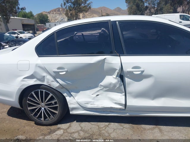 Volkswagen Jetta 1.8t Sport