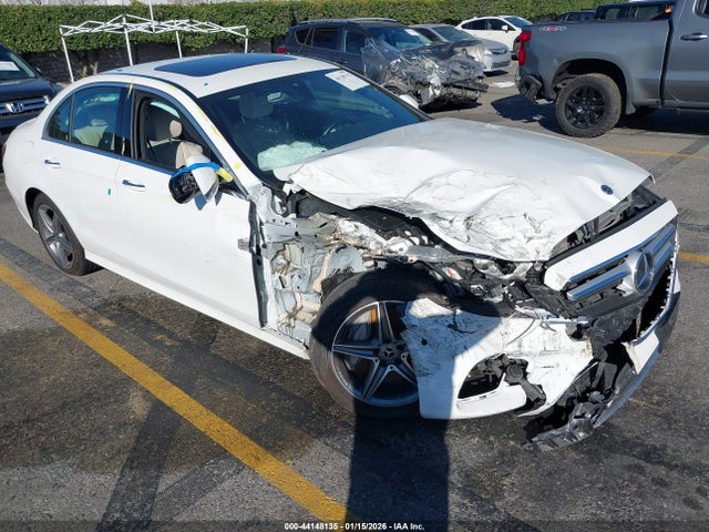 Salvage Mercedes-Benz E-Class Image