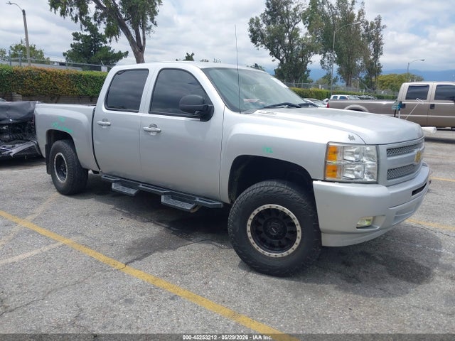 Salvage Chevrolet Silverado 1500 Image