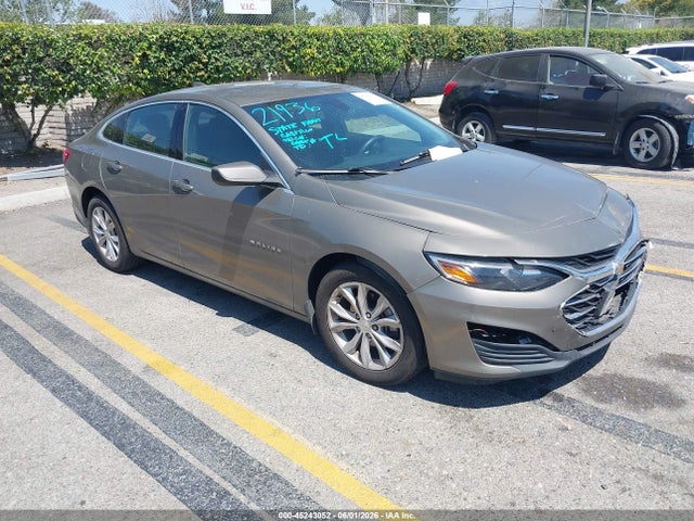 Salvage Chevrolet Malibu Image