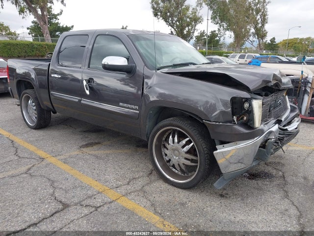 Salvage GMC Sierra 1500 Image