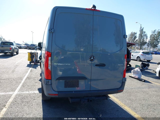 Mercedes-Benz Sprinter 1500 Standard Roof 4-cyl Gas
