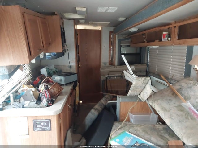 Workhorse Custom Chassis Motorhome Chassis W22