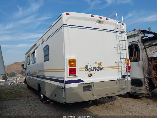 Workhorse Custom Chassis Motorhome Chassis W22