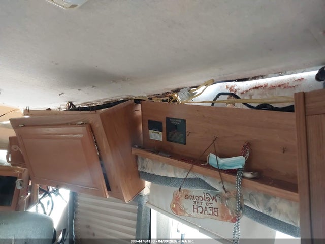 Workhorse Custom Chassis Motorhome Chassis W22