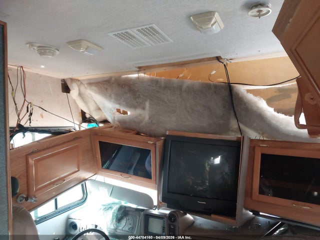 Workhorse Custom Chassis Motorhome Chassis W22
