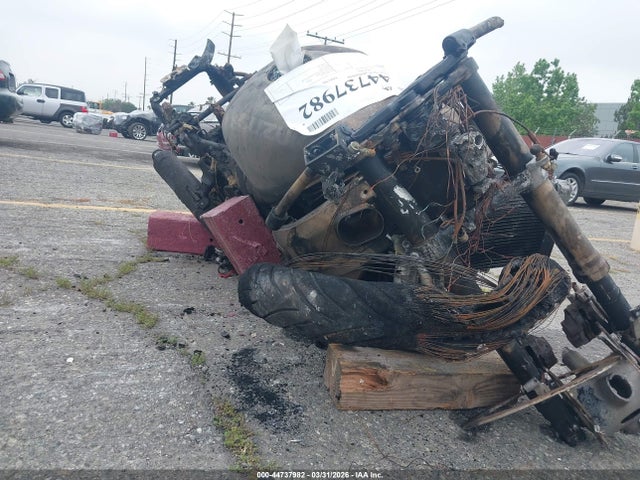 Salvage Suzuki Gsx1300 Image