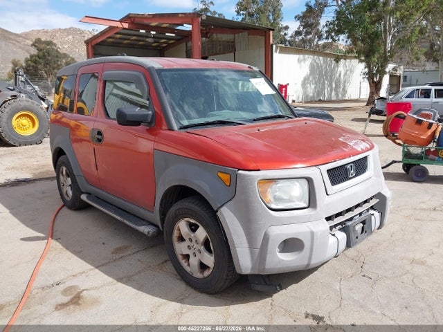 Salvage Honda Element Image