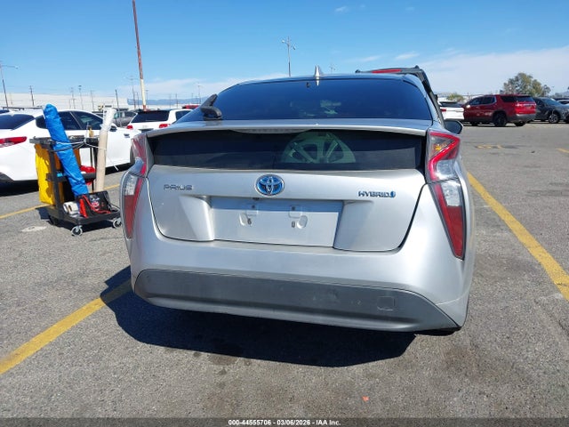 Toyota Prius Two