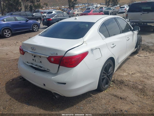 INFINITI Q50 Sport