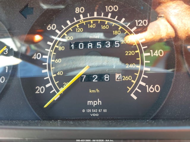 Mercedes-Benz 560 Sel