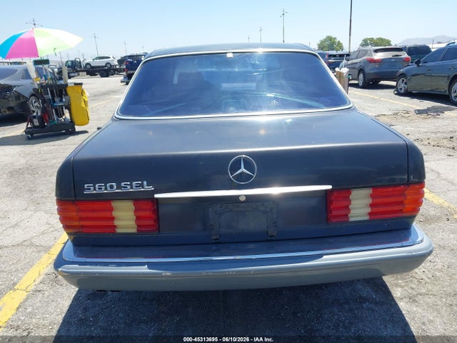Mercedes-Benz 560 Sel