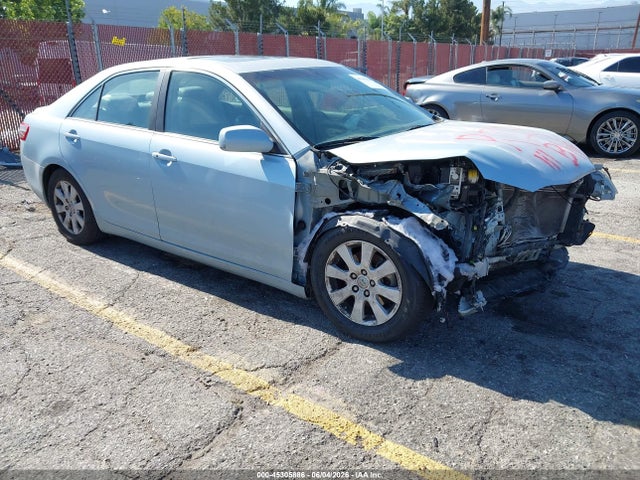 Salvage Toyota Camry Image