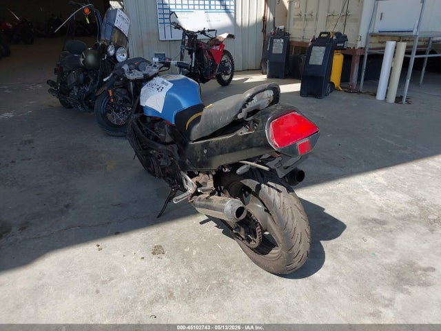 Suzuki Gsx750 F