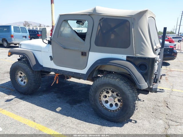 Jeep Wrangler Laredo
