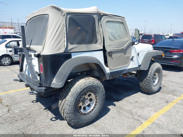 Jeep Wrangler Laredo