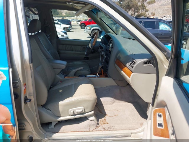 Salvage INFINITI Qx Image