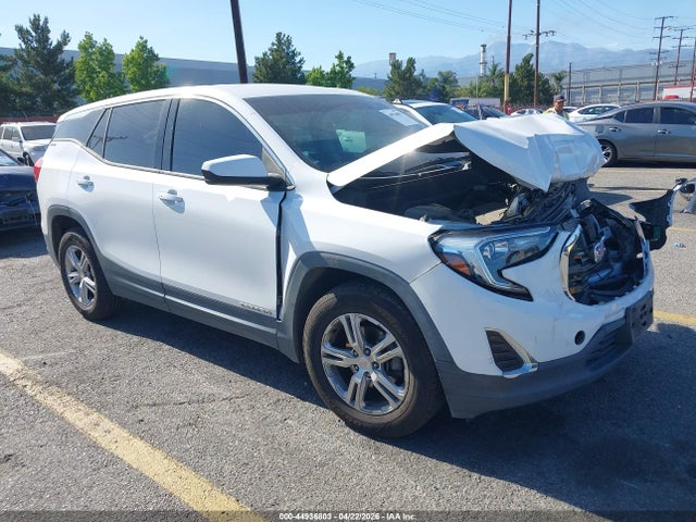 Salvage GMC Terrain Image