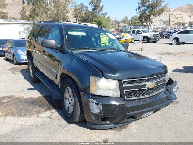 Salvage Chevrolet Tahoe Image