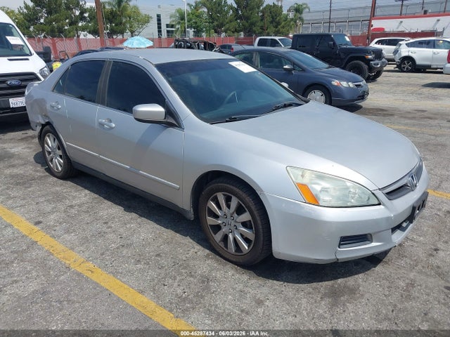 Salvage Honda Accord Image