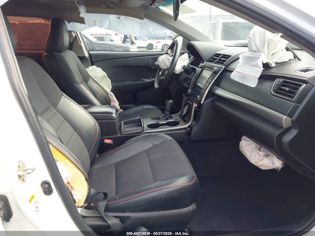 Toyota Camry Se