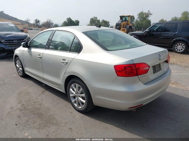 Volkswagen Jetta 2.5l Se
