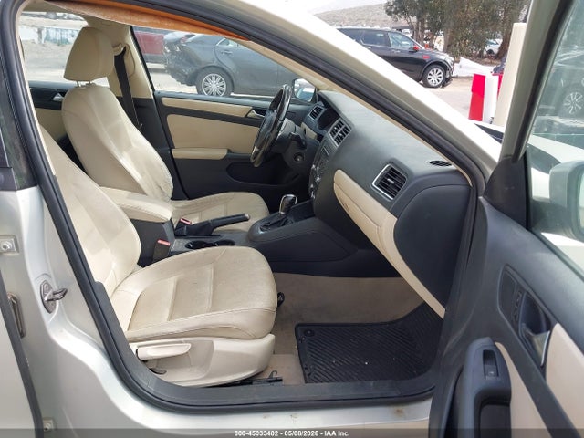 Volkswagen Jetta 2.5l Se