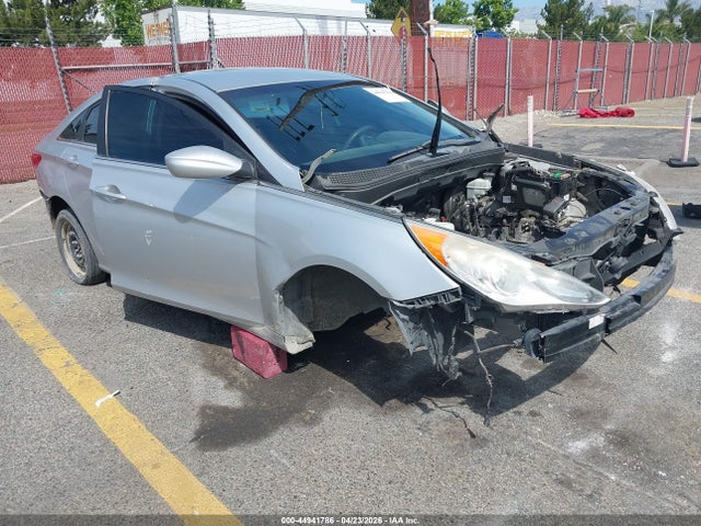 Salvage Hyundai SONATA Image