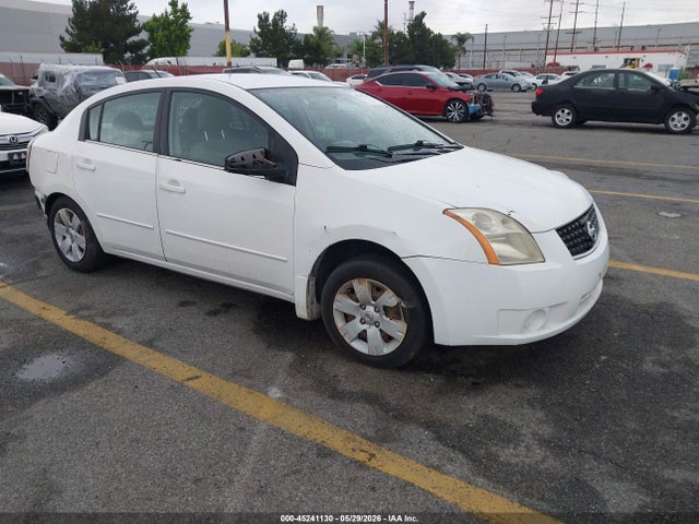 Salvage Nissan Sentra Image
