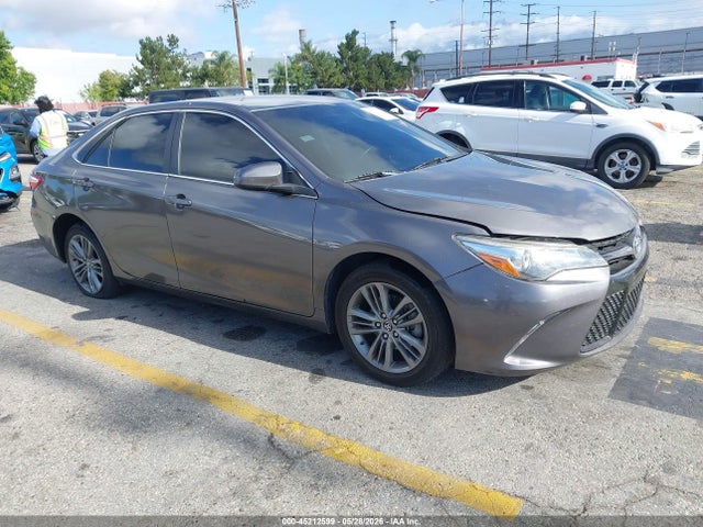 Salvage Toyota Camry Image