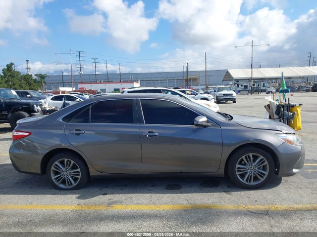 Toyota Camry Se