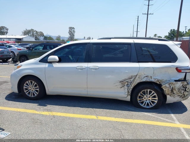 Toyota Sienna Xle 8 Passenger