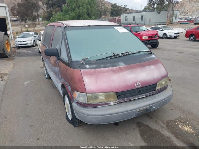 Toyota Previa Le