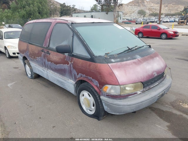 Toyota Previa Le