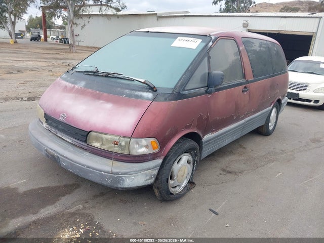 Toyota Previa Le
