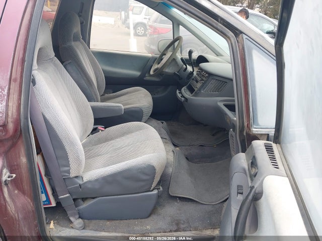 Toyota Previa Le