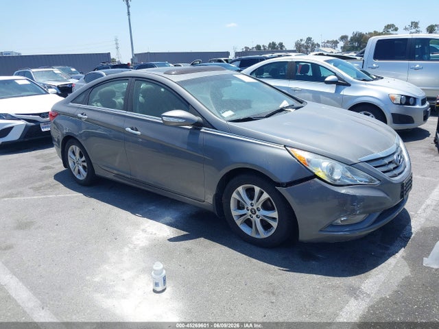 Salvage Hyundai SONATA Image