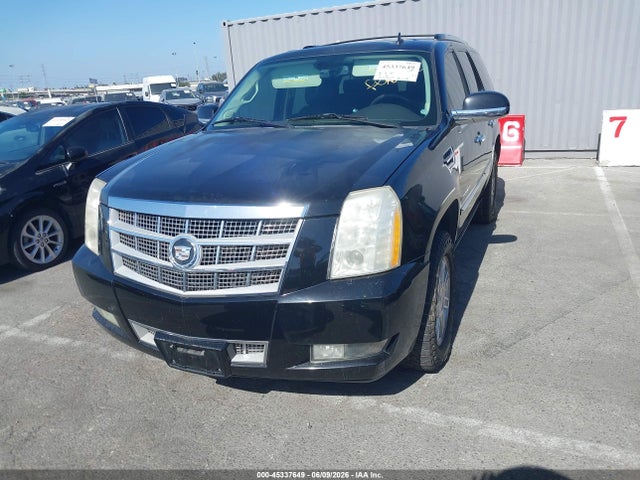 Cadillac Escalade Standard