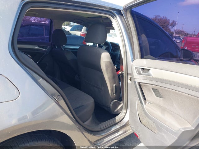 Volkswagen Golf Tsi S 4-door