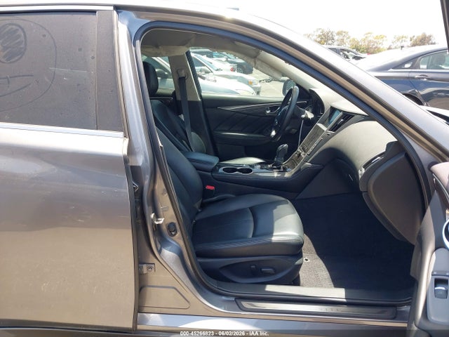 INFINITI Q50 Pure