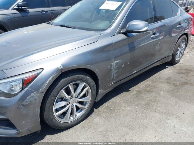 INFINITI Q50 Pure