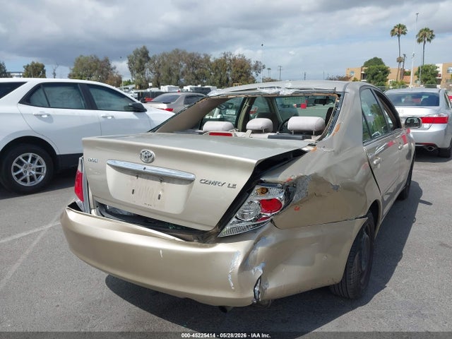 Toyota Camry Le