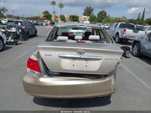 Toyota Camry Le
