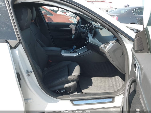 BMW i4 Edrive35