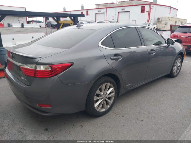 Lexus Es