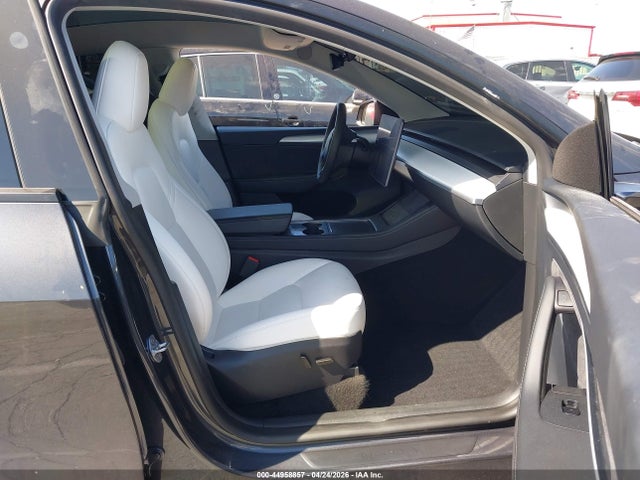Tesla Model Y Long Range Dual Motor Rear-wheel Drive